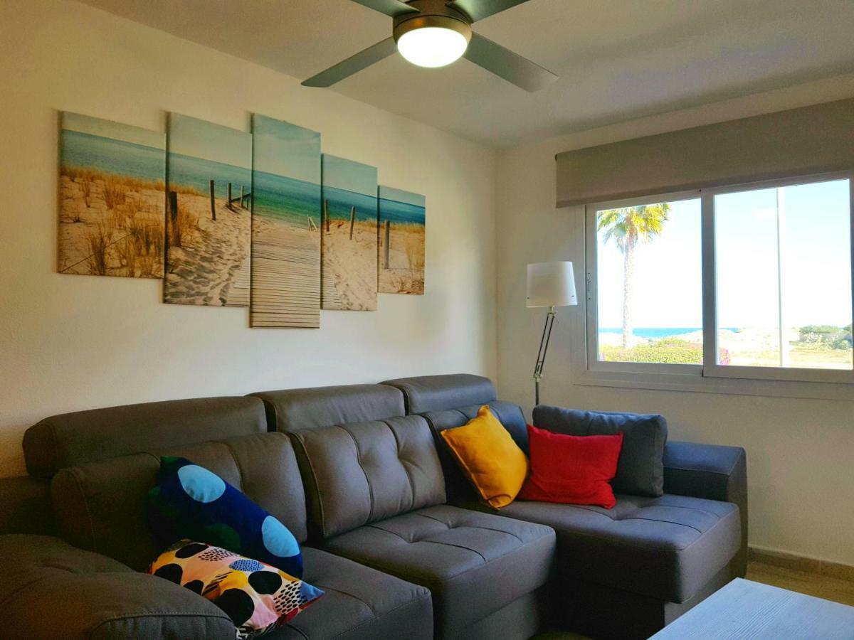 Apartamento con piscina frente al mar. Oliva Nova Esterno foto